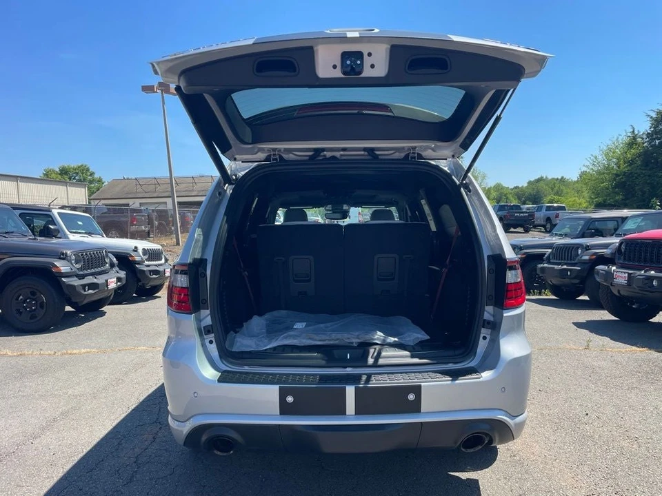 2026 Dodge Durango SRT Hellcat 3rd Gen - Image 13 of 31