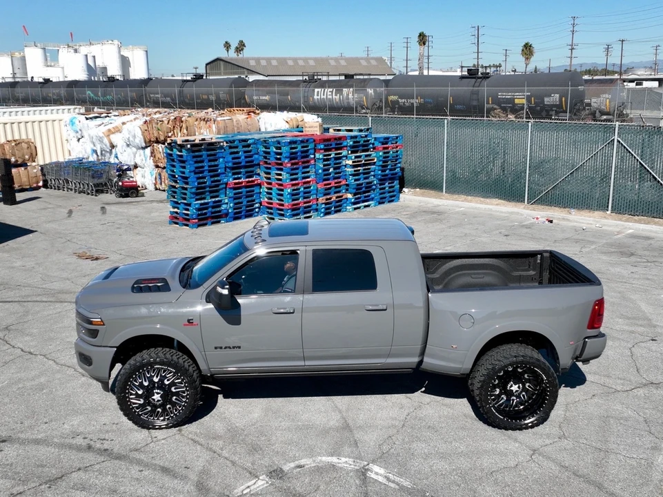 2026 Ram 3500 - Image 5 of 13