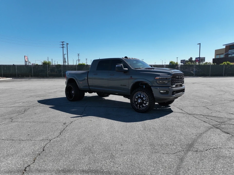 2026 Ram 3500 - Image 11 of 13