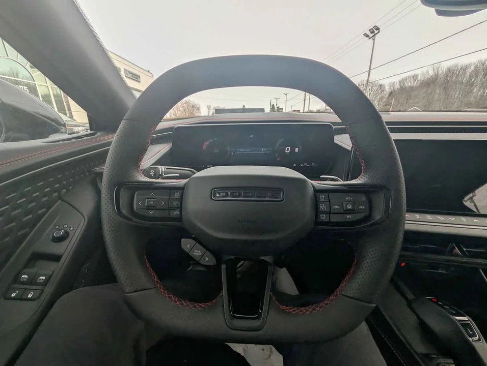 2026 Dodge Challenger - Image 12 of 17