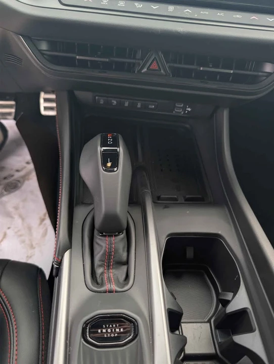 2026 Dodge Challenger - Image 14 of 17