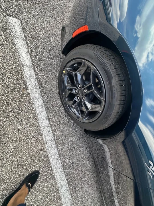 2026 Dodge Challenger - Image 4 of 17
