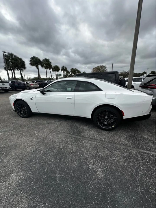 2026 Dodge Charger 8th Gen - Image 4 of 11