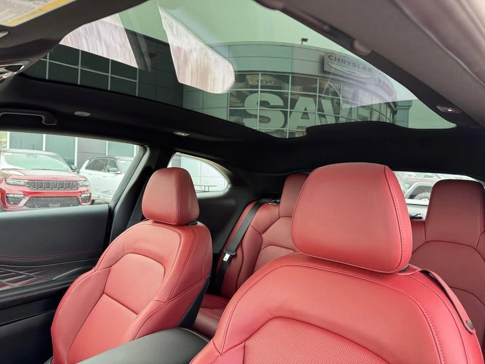 2026 Dodge Charger 8th Gen - Image 13 of 19