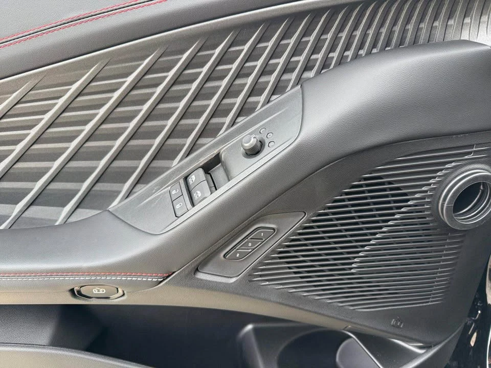 2026 Dodge Charger 8th Gen - Image 14 of 19