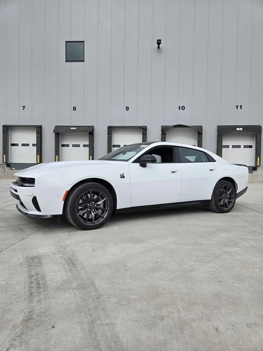 2026 Dodge Charger 8th Gen - Image 4 of 19
