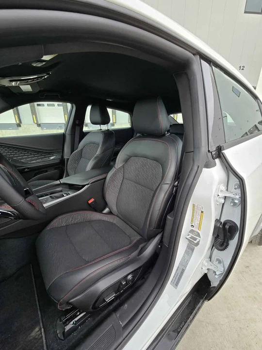 2026 Dodge Charger 8th Gen - Image 7 of 19