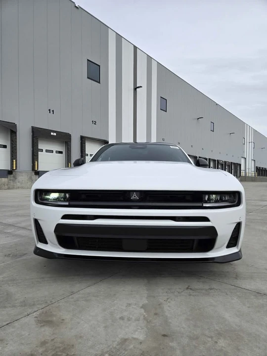 2026 Dodge Charger 8th Gen - Image 17 of 19