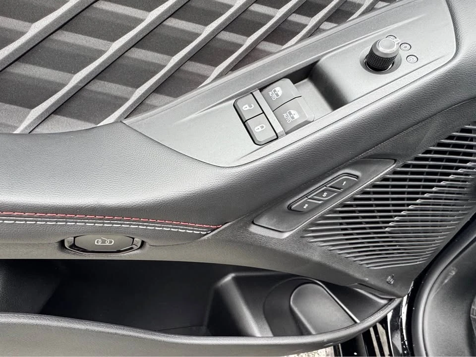 2026 Dodge Charger 8th Gen - Image 19 of 20