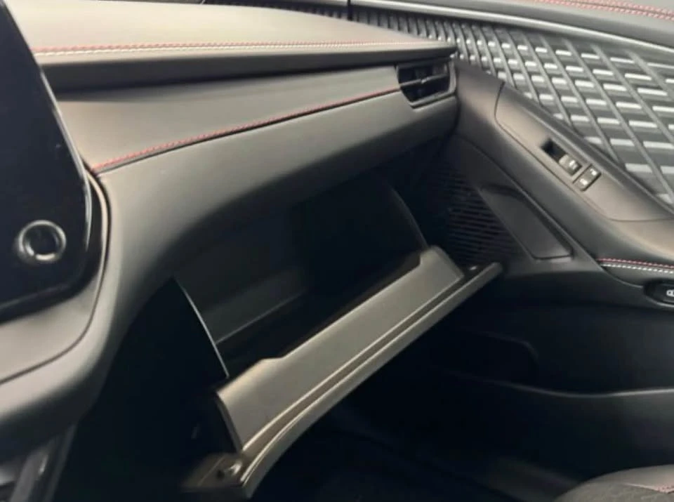 2026 Dodge Charger 8th Gen - Image 19 of 20