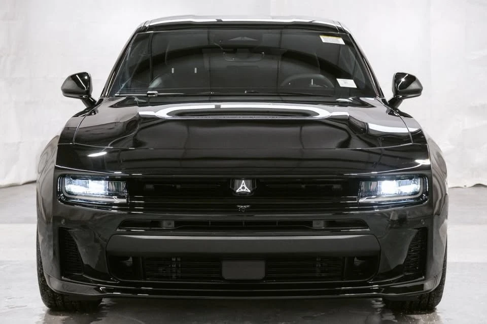 2026 Dodge Charger 8th Gen - Image 2 of 20