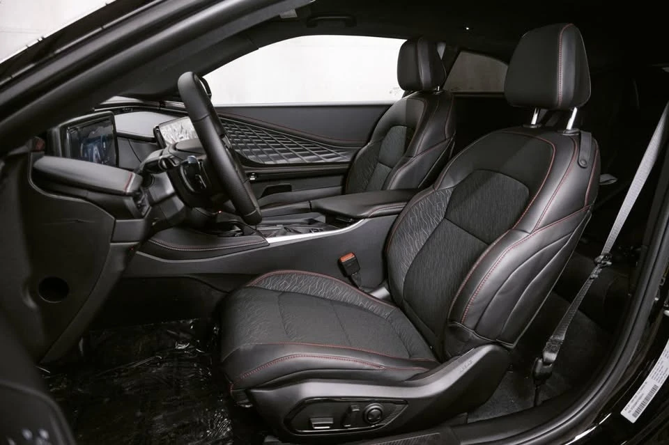2026 Dodge Charger 8th Gen - Image 17 of 20