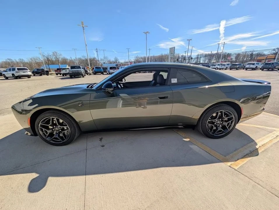 2026 Dodge Charger 8th Gen - Image 7 of 20