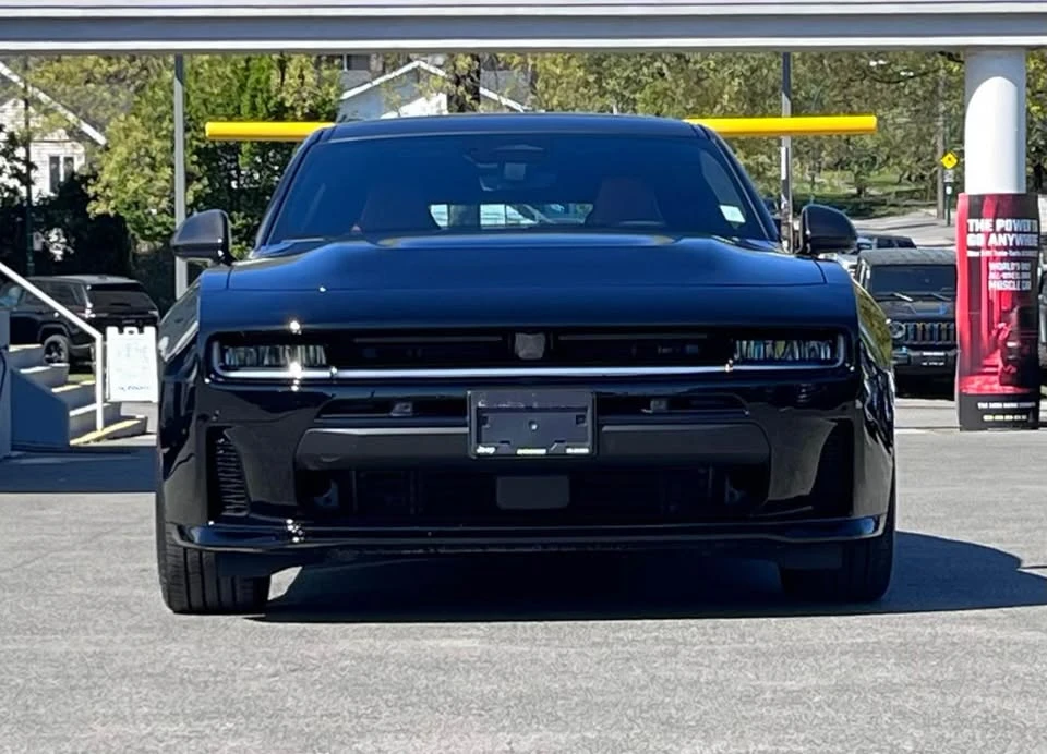2026 Dodge Charger 8th Gen - Image 2 of 19