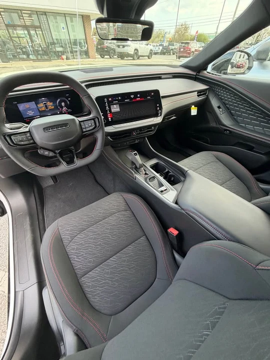 2026 Dodge Charger 8th Gen - Image 7 of 11