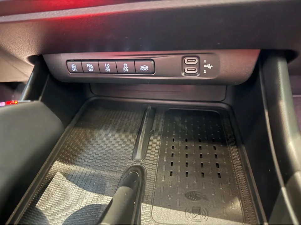 2026 Dodge Charger 8th Gen - Image 9 of 13