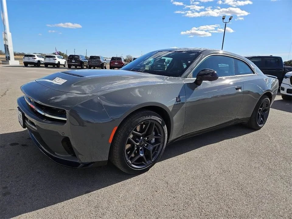 2026 Dodge Charger 8th Gen - Image 8 of 20