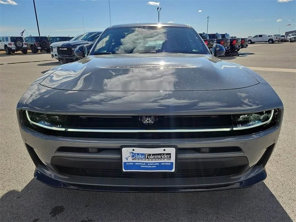 2026 Dodge Charger 8th Gen - Image 9 of 20