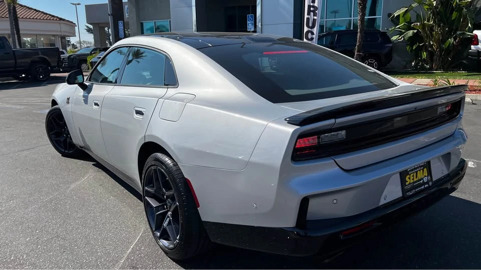 2026 Dodge Charger 8th Gen - Image 7 of 11
