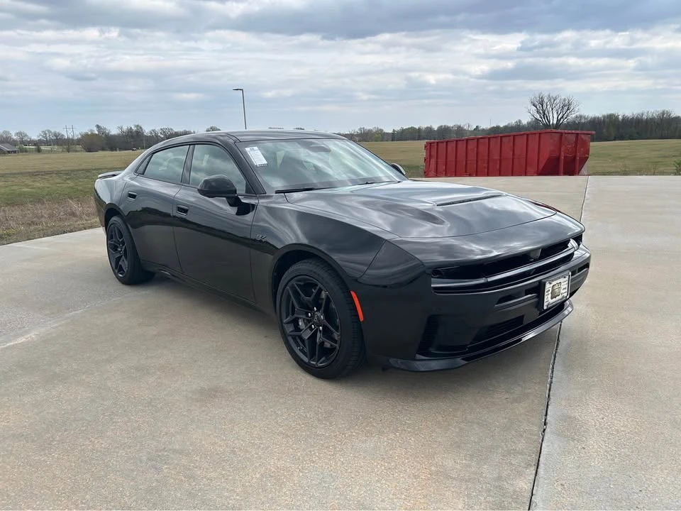 2026 Dodge Charger 8th Gen - Image 7 of 19