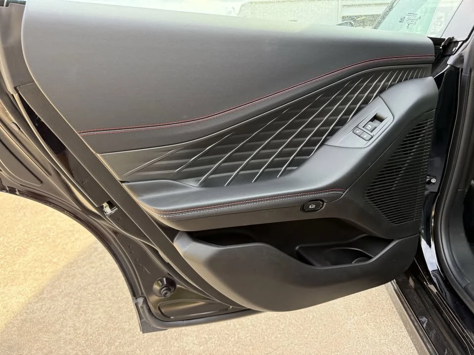 2026 Dodge Charger 8th Gen - Image 15 of 19