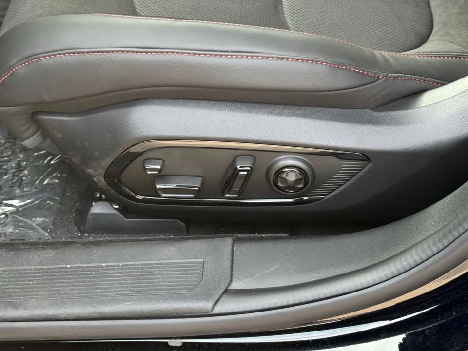 2026 Dodge Charger 8th Gen - Image 12 of 19