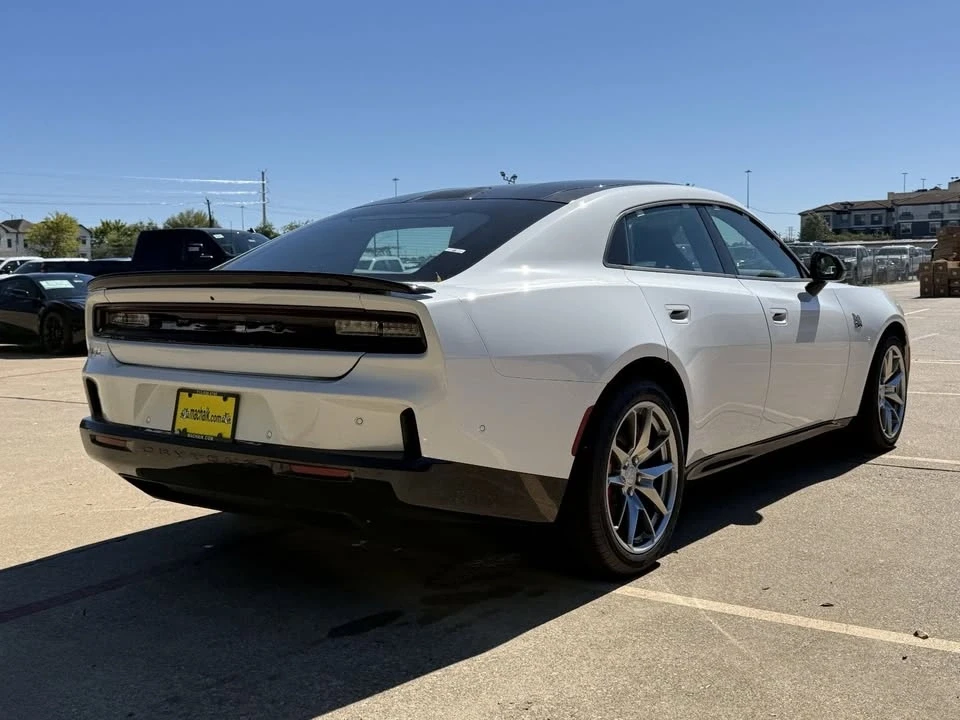2026 Dodge Charger 8th Gen - Image 7 of 15