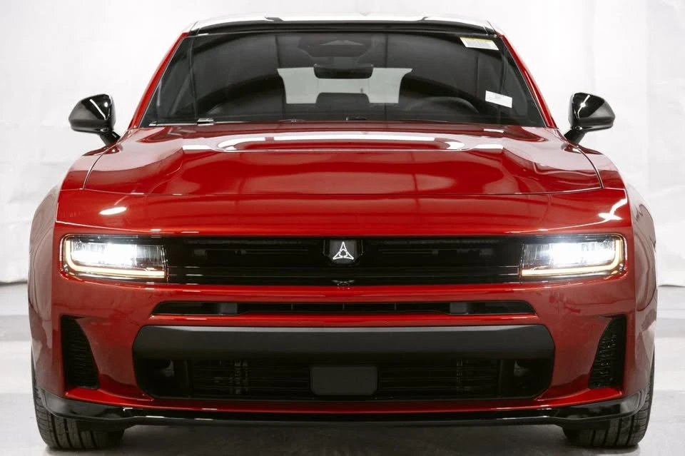 2026 Dodge Charger 8th Gen - Image 2 of 20