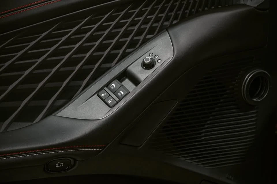 2026 Dodge Charger 8th Gen - Image 13 of 20