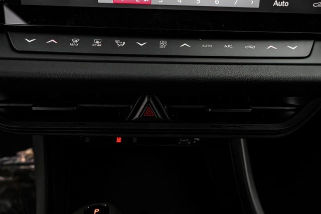2026 Dodge Charger 8th Gen - Image 14 of 19
