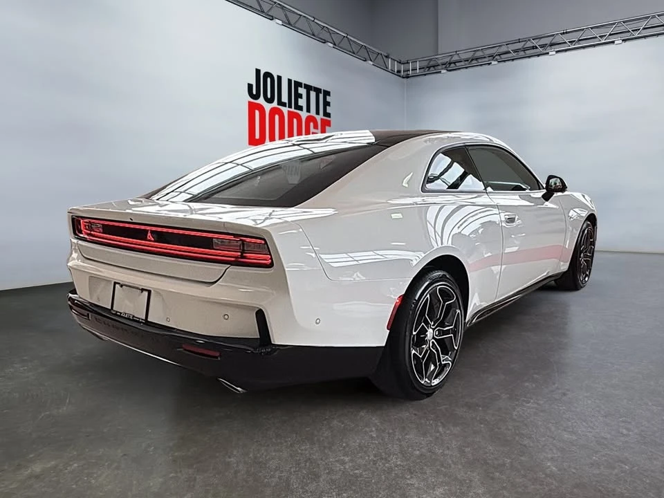 2026 Dodge Charger 8th Gen - Image 7 of 20