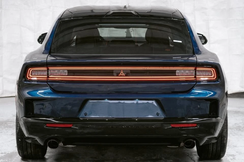 2026 Dodge Charger 8th Gen - Image 5 of 20