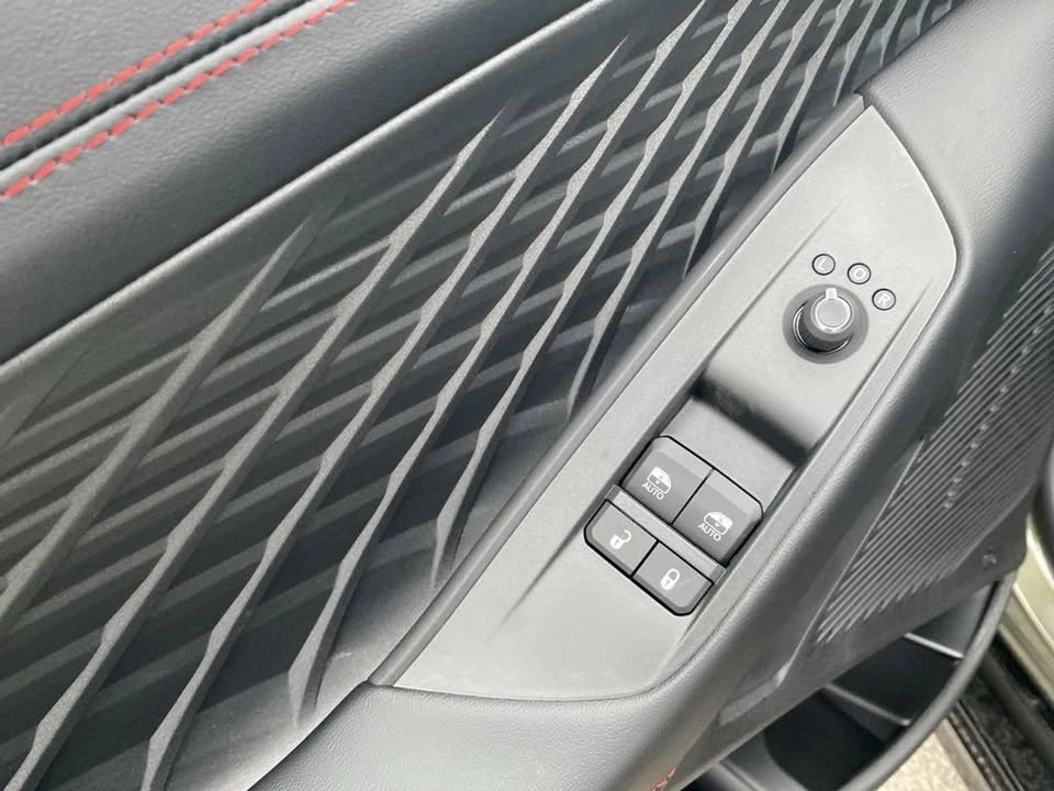 2026 Dodge Charger 8th Gen - Image 15 of 19