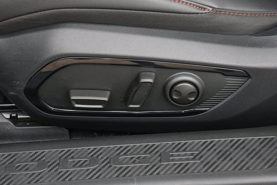 2026 Dodge Charger 8th Gen - Image 12 of 20