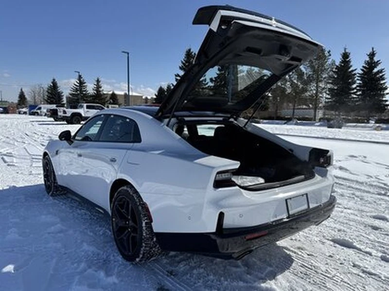 2026 Dodge Charger 8th Gen - Image 11 of 20