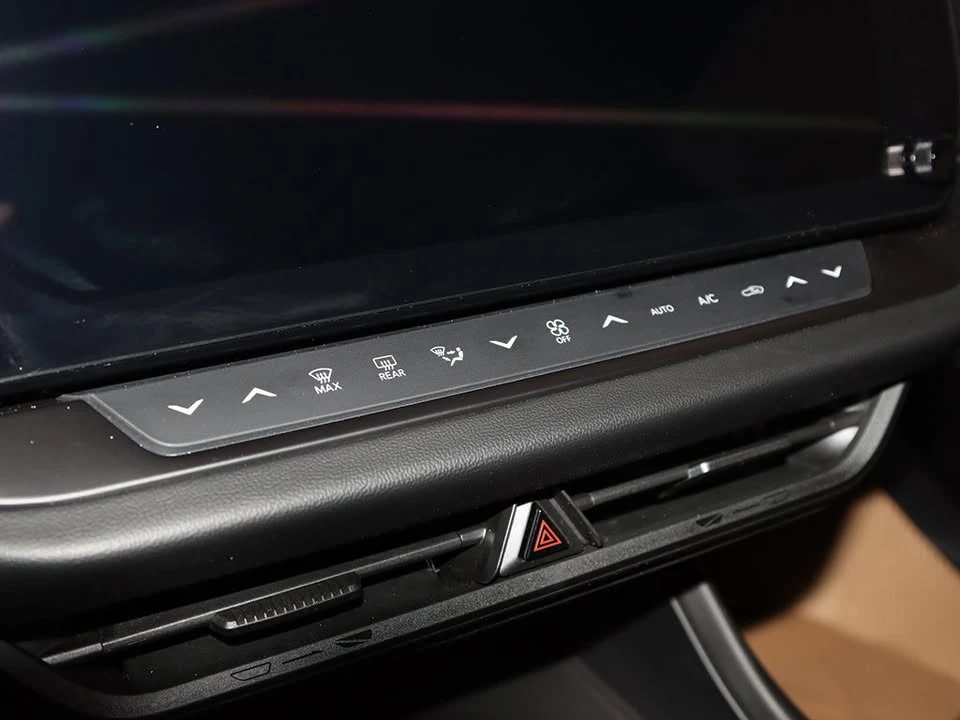 2026 Dodge Charger 8th Gen - Image 13 of 20