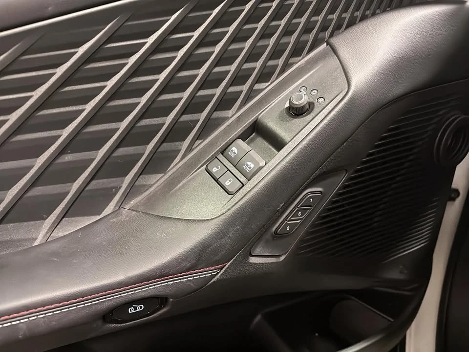 2026 Dodge Charger 8th Gen - Image 15 of 20