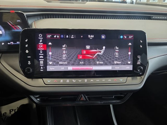 2026 Dodge Charger 8th Gen - Image 13 of 17