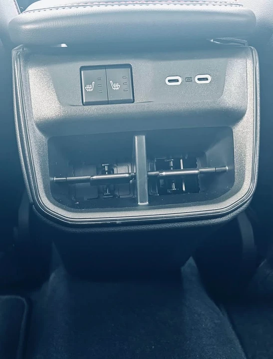 2026 Dodge Charger 8th Gen - Image 17 of 18