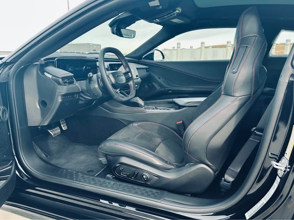 2026 Dodge Charger 8th Gen - Image 8 of 18