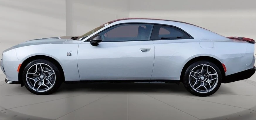 2026 Dodge Charger 8th Gen - Image 5 of 18