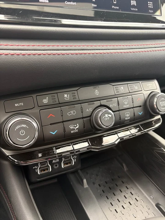 2026 Dodge Durango 3rd Gen - Image 12 of 18