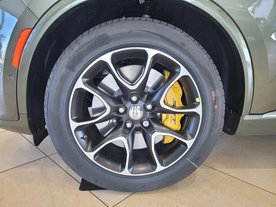 2026 Dodge Durango SRT Hellcat 3rd Gen - Image 9 of 19