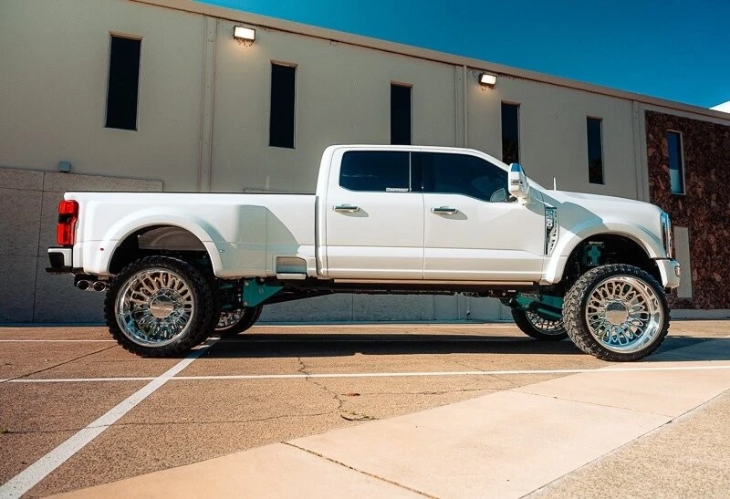 2026 Ford Super Duty 5th Gen - Image 4 of 4