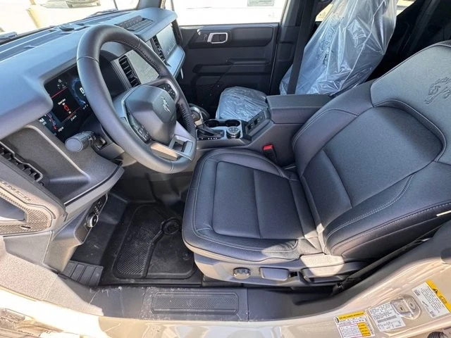 2026 Ford Bronco 6th Gen - Image 16 of 21