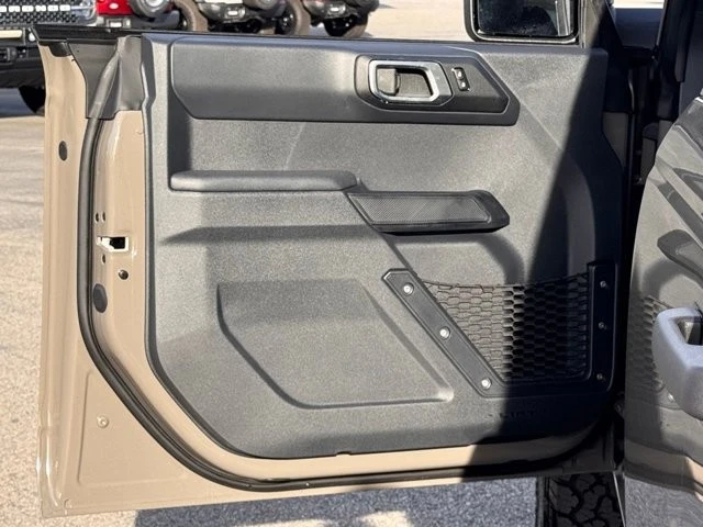 2026 Ford Bronco 6th Gen - Image 15 of 21