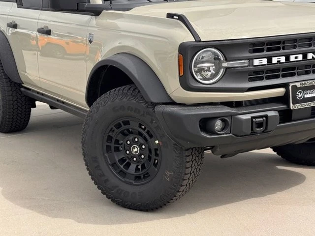 2026 Ford Bronco 6th Gen - Image 4 of 21