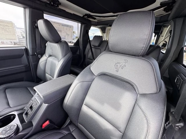 2026 Ford Bronco 6th Gen - Image 19 of 21
