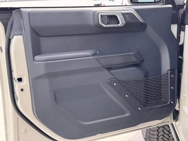 2026 Ford Bronco 6th Gen - Image 15 of 21