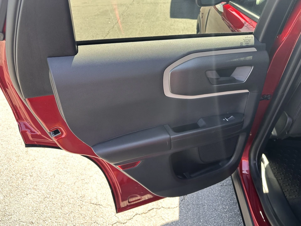 2026 Ford Bronco 6th Gen - Image 11 of 28